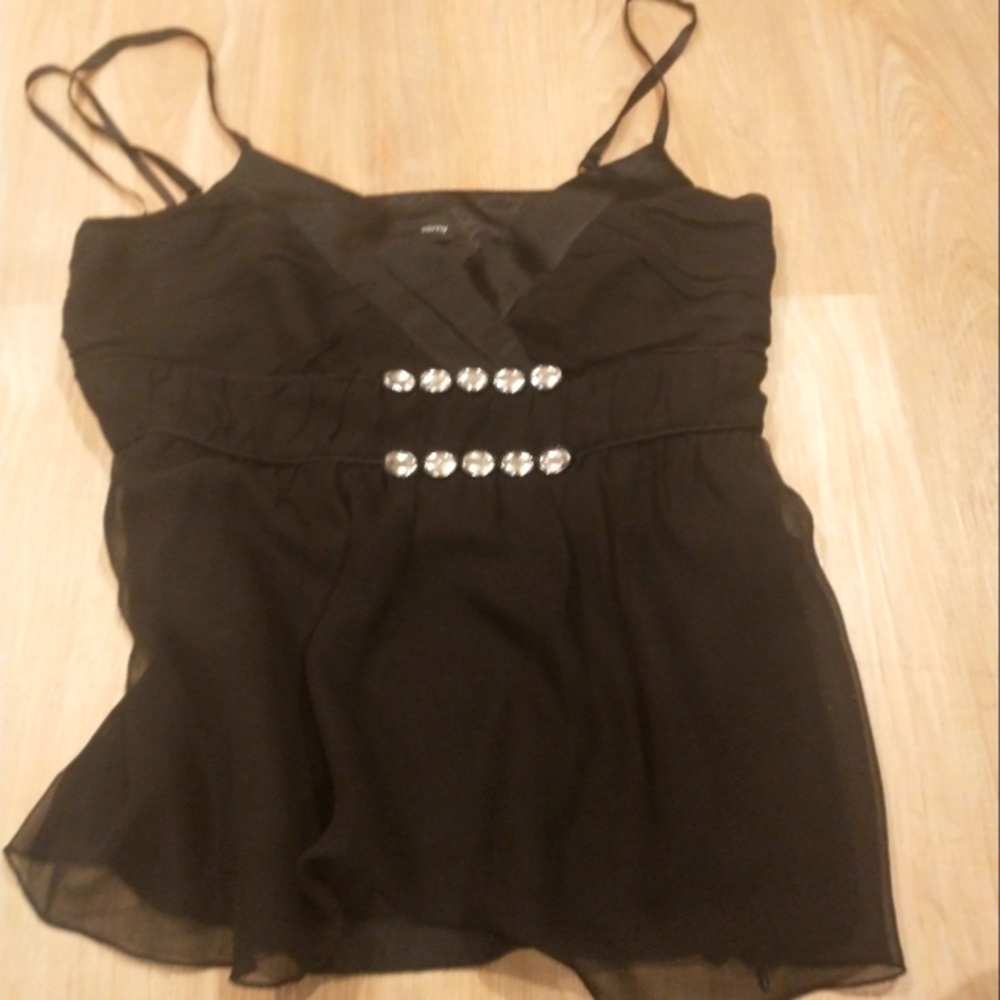 Flirty feminine 100  percent silk‎ top